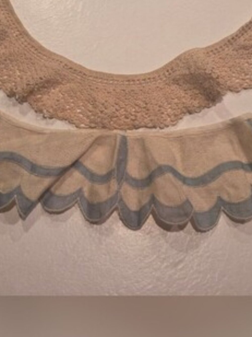 Vintage Blue/Cream Cloth Scalloped Collar